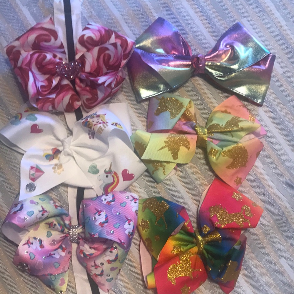 🎉6 hair bows🎉